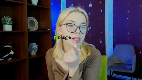 Snapshot of sendi_cais chatting on 01.15.26 Sendi online show from 01.15.26