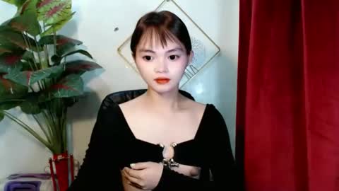 Snapshot of sensational_yeng chatting on 10.14.25 sensational_yeng online show from 10.14.25