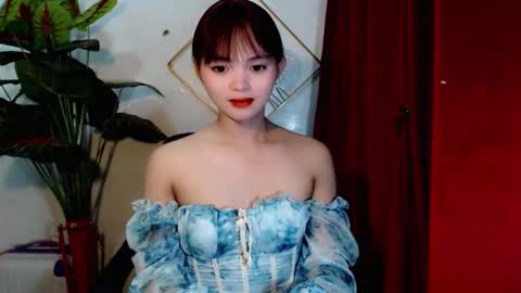 Snapshot of sensational_yeng chatting on 10.24.25 sensational_yeng online show from 10.24.25
