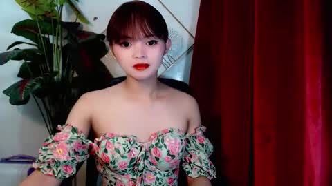 Snapshot of sensational_yeng chatting on 10.26.25 sensational_yeng online show from 10.26.25