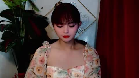 Snapshot of sensational_yeng chatting on 10.27.25 sensational_yeng online show from 10.27.25