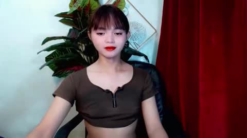 Snapshot of sensational_yeng chatting on 11.06.25 sensational_yeng online show from 11.06.25