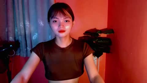 Snapshot of sensational_yeng chatting on 11.14.25 sensational_yeng online show from 11.14.25