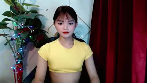 Snapshot of sensational_yeng chatting on 11.28.25 sensational_yeng online show from 11.28.25