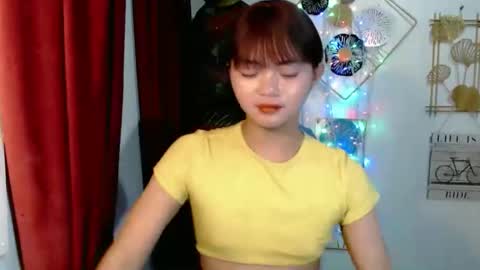 Snapshot of sensational_yeng chatting on 01.11.26 sensational_yeng online show from 01.11.26
