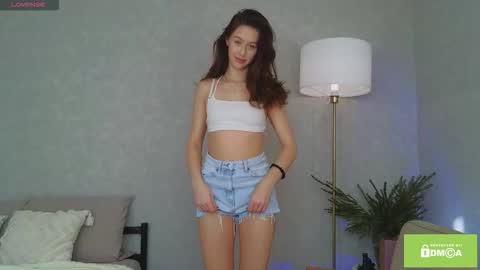 Snapshot of sensationnew chatting on 12.23.25 sensationnew online show from 12.23.25