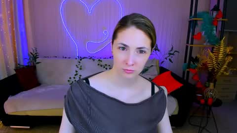 Snapshot of sensitiveheartt chatting on 05.22.26 sensitiveheartt online show from 05.22.26