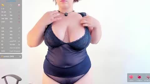 Snapshot of sensual_woman11 chatting on 09.22.25 MIA online show from 09.22.25
