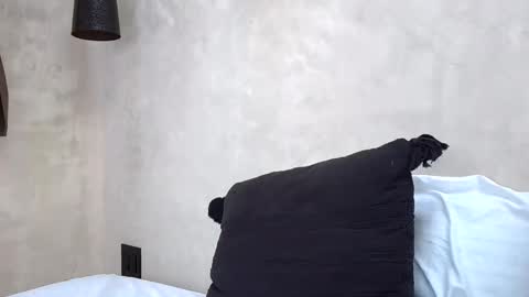 Cam online show from 10.18.25