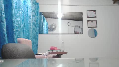 Snapshot of sensualbaby07 chatting on 09.17.25 I am Hellen online show from 09.17.25