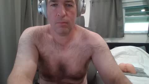 Snapshot of senyai40 chatting on 10.10.25 senyai40 online show from 10.10.25