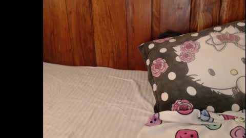 Snapshot of sera_booty chatting on 10.29.25 Anne online show from 10.29.25