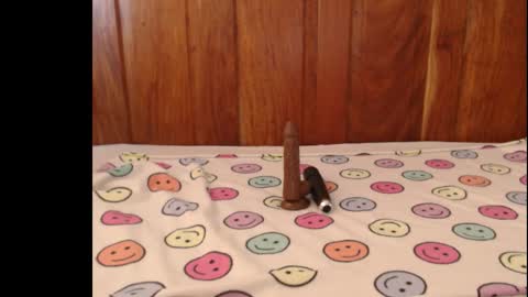 Snapshot of sera_booty chatting on 12.22.25 Anne online show from 12.22.25