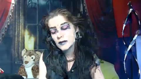 Seraphin Munster online show from 02.12.25