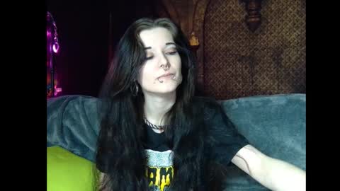 Snapshot of seraphinmunster chatting on 02.12.26 Seraphin Munster online show from 02.12.26