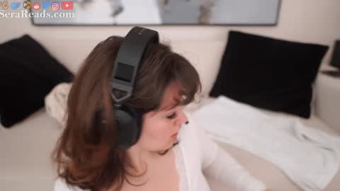 SeraReads online show from 03.21.26