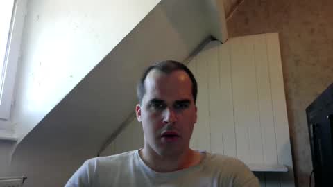 Snapshot of serdarren1992 chatting on 04.22.26 serdarren1992 online show from 04.22.26
