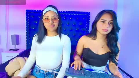 Serena and zoe online show from 04.15.26