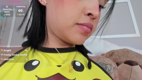 Snapshot of serena_jeyns chatting on 01.02.25 SERE online show from 01.02.25