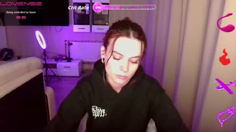 serenamilss online show from 09.30.25