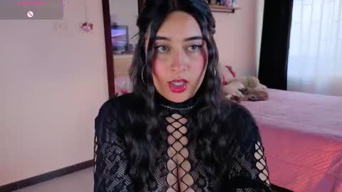 Serenna Cruz online show from 04.28.26