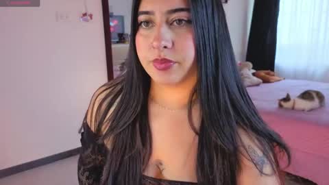 Snapshot of serenna_se chatting on 05.13.26 Serenna Cruz online show from 05.13.26