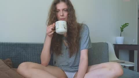 Hey Guys and Girls non-binary personalities  Im Sereta online show from 05.25.26