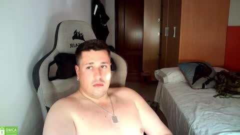 Snapshot of sergio95n chatting on 09.20.25 Pollos online show from 09.20.25