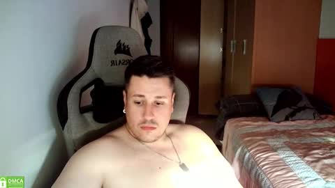 Snapshot of sergio95n chatting on 10.31.25 Pollos online show from 10.31.25