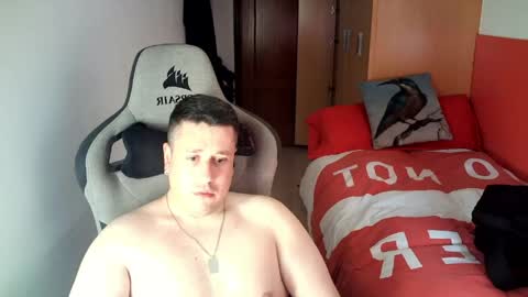 Snapshot of sergio95n chatting on 04.24.26 Pollos online show from 04.24.26