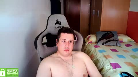 Snapshot of sergio95n chatting on 05.11.26 Pollos online show from 05.11.26