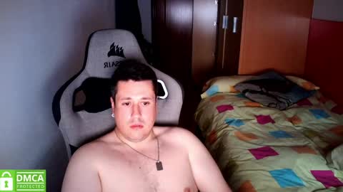 Snapshot of sergio95n chatting on 05.13.26 Pollos online show from 05.13.26