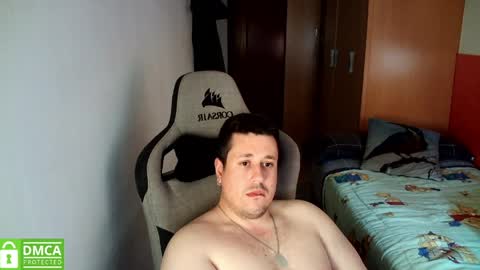 Snapshot of sergio95n chatting on 05.17.26 Pollos online show from 05.17.26