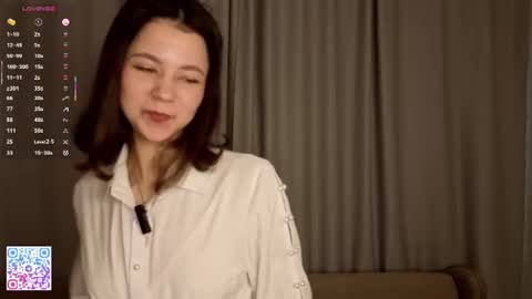 Snapshot of serinazele chatting on 07.13.26 Melissa online show from 07.13.26