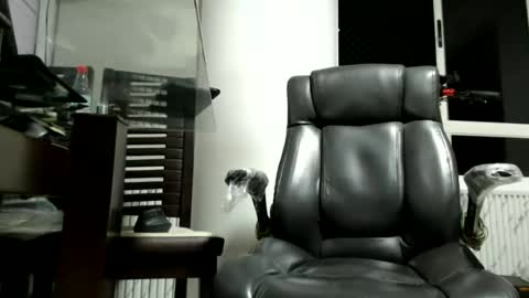 hetero serio discreto online show from 06.18.26