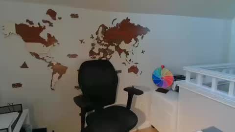 servegoddesszara online show from 10.15.25