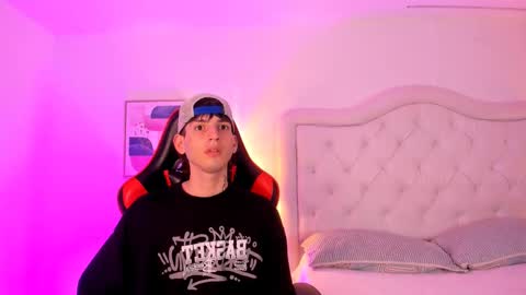 sett_and_gwen online show from 01.19.25