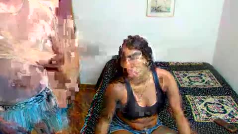 KIKI AND HER BOYFRIEND  online show from 05.24.26