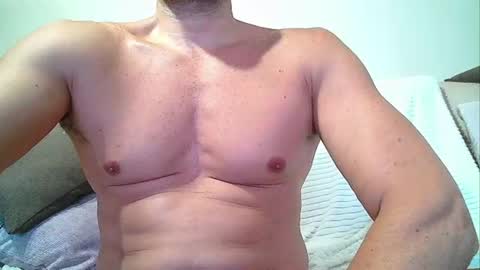 Snapshot of sex_machine_19 chatting on 07.31.26 SEX MACHINE 19 online show from 07.31.26