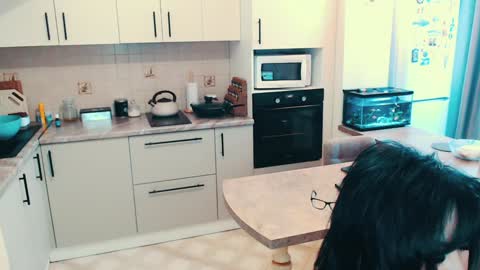 Roxy Kate Mary Alex Arnold online show from 12.10.24