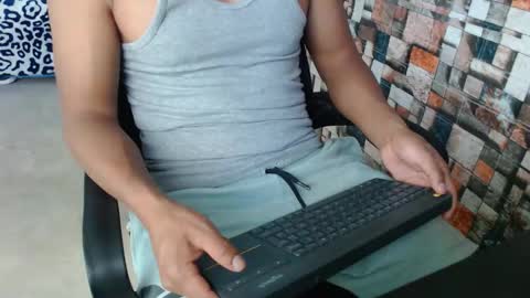 Snapshot of sexatlexx chatting on 11.21.25 arnold online show from 11.21.25