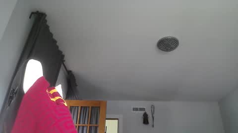 Snapshot of sexbrute chatting on 05.18.26 sexbrute online show from 05.18.26