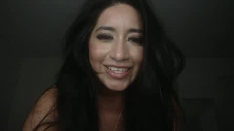 Snapshot of sexilatina94 chatting on 12.15.24 Maazari online show from 12.15.24