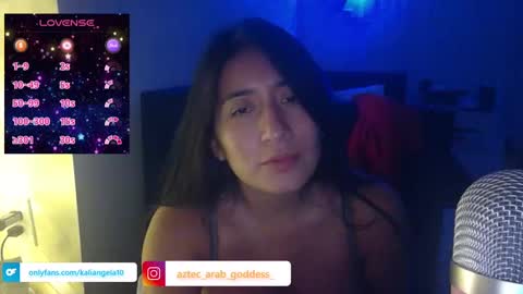 Snapshot of sexilatina94 chatting on 12.18.24 Maazari online show from 12.18.24