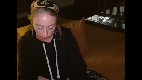 Snapshot of sexnchocolate chatting on 02.11.26 Trixy Rose online show from 02.11.26