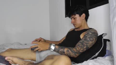 Snapshot of sexoyrock chatting on 03.19.26 ROCKERO online show from 03.19.26