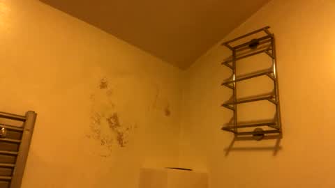 Snapshot of sexpest1972 chatting on 03.20.26 Wetpeach2021 online show from 03.20.26