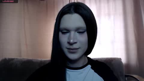 Snapshot of sexpired_princess chatting on 02.18.25 Nextdoor Princess online show from 02.18.25