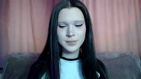 Snapshot of sexpired_princess chatting on 02.27.25 Nextdoor Princess online show from 02.27.25