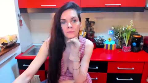 Snapshot of sexqueen1111 chatting on 02.10.25 sexqueen1111 online show from 02.10.25